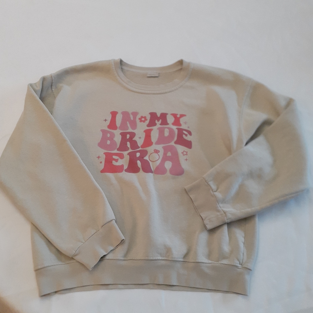 Beige And Pink 'In My Bride Era' Sweatshirt Size M